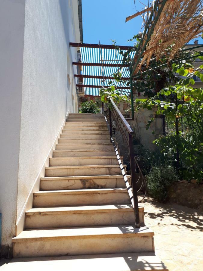 Apartments Luki Trogir Exterior photo