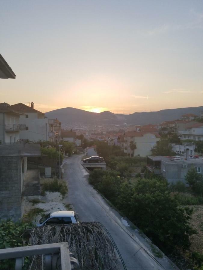 Apartments Luki Trogir Exterior photo