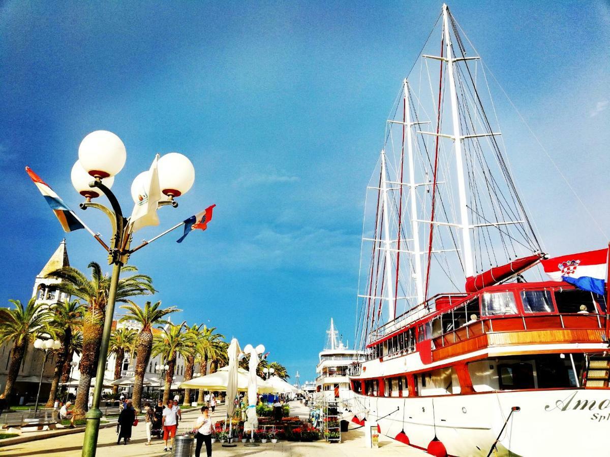 Apartments Luki Trogir Exterior photo