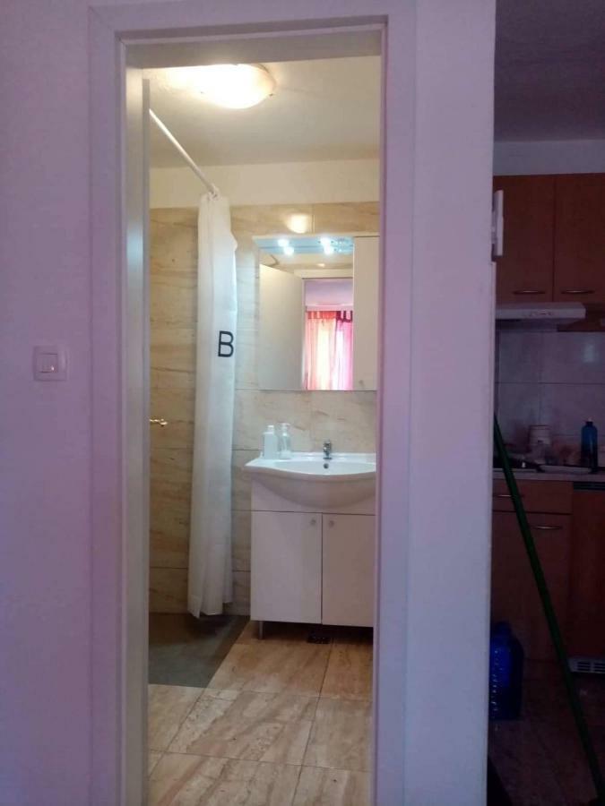 Apartments Luki Trogir Exterior photo